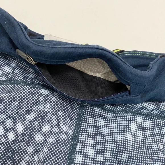 Nike Dri-Fit Crop Leggings Capri Printed Blue Athletic Activewear Sports Size XS - Picture 5 of 7